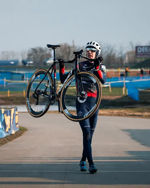 O první sezónní vítězství se postaral v dresu ATT Investments Márton Dina