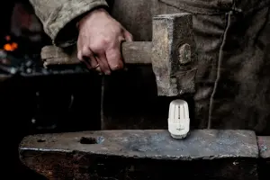 HERZCULES M30 odolná termostatická hlavice pro veřejné prostory