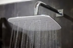 a39- sprcha hlavová