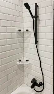 12005B - hadice sprchová, černá