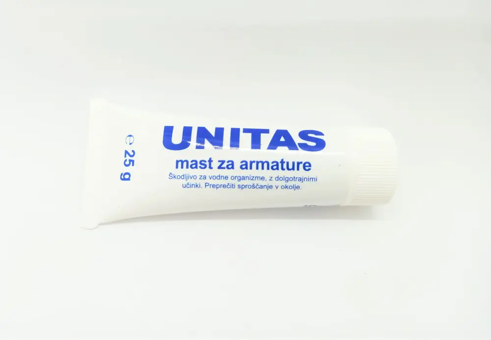 Lubrikant pro ventily a armatury