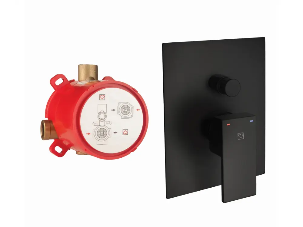 SQ 00362B - baterie podomítková černá