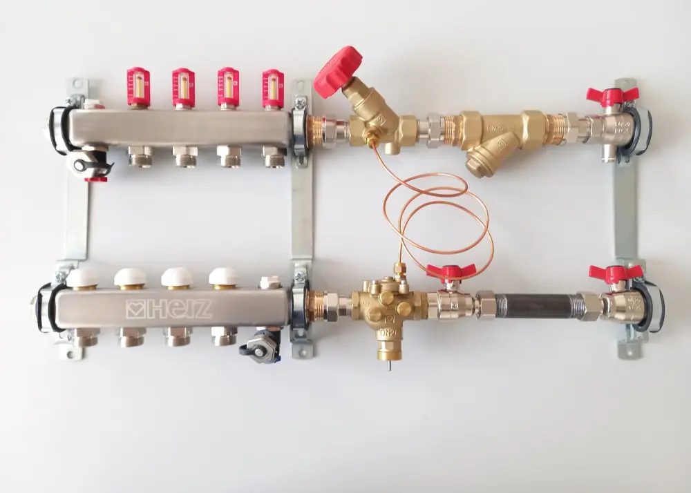 HerzFLAT UFH VS-TS - bytový regulační a měřící rozdělovač
